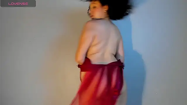 LucyLovelyy online show from 01/17/25, 05:41