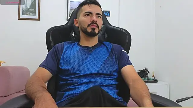 Massimoo 07 online show from 10/18/25, 03:13