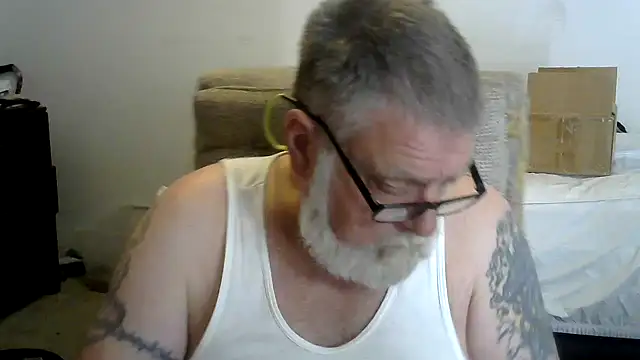 viejo oso online show from 03/01/26, 10:45