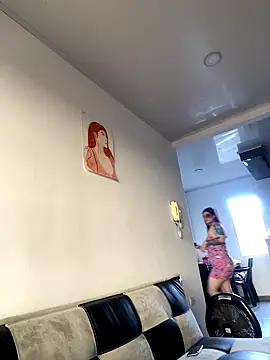 Sophia cyrus11 online show from 10/06/25, 12:57