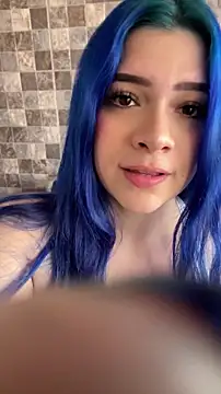Snapshot of Sophia_cyrus11 chatting on 05/05/26, 07:00 Sophia cyrus11 online show from 05/05/26, 07:00