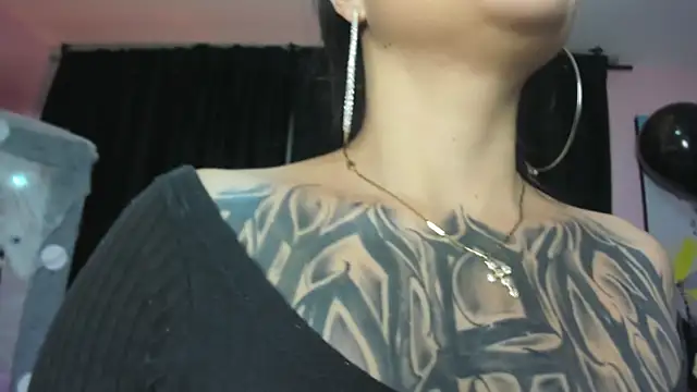 paris noa online show from 10/15/25, 07:14