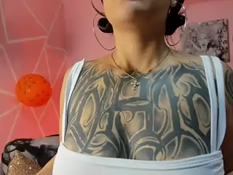 paris noa online show from 10/22/25, 07:35