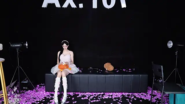 XMH100 online show from 03/15/25, 04:46