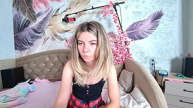 Anoraa online show from 07/14/26, 12:24
