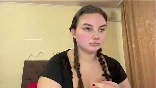 Dreamyblushfairy online show from 10/13/25, 02:39