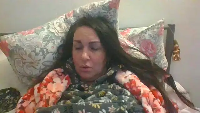 BELLAMORGANE1 online show from 12/23/24, 09:08