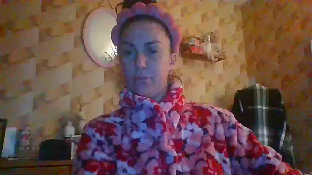 BELLAMORGANE1 online show from 12/28/24, 04:41