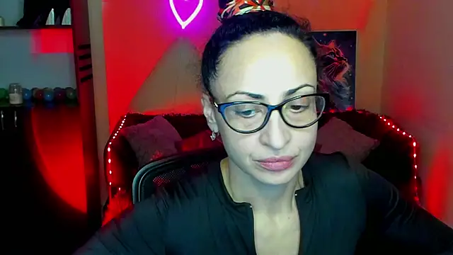 Arianasweety23 online show from 01/12/25, 12:23