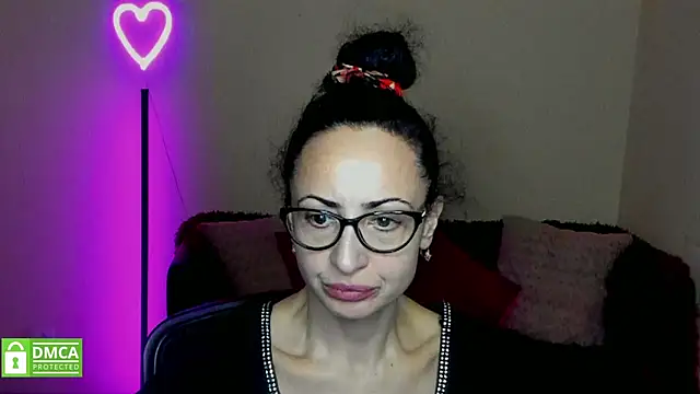 Arianasweety23 online show from 02/10/25, 09:58