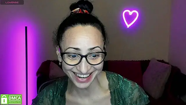 Arianasweety23 online show from 03/11/25, 09:37