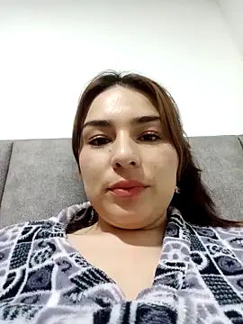 VictoriaMolina online show from 10/11/25, 11:36