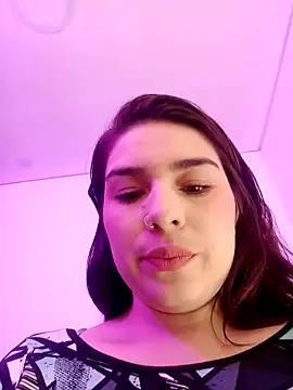 VictoriaMolina online show from 11/12/25, 12:55