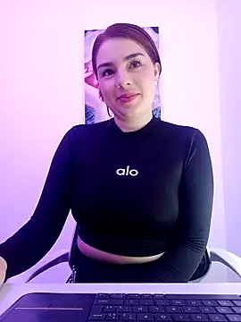 VictoriaMolina online show from 11/17/25, 01:06