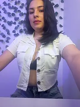 Snapshot of VictoriaMolina chatting on 05/19/26, 12:38 VictoriaMolina online show from 05/19/26, 12:38