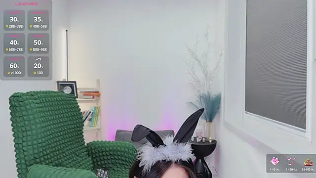 Snapshot of Natasha2025 chatting on 09/18/25, 02:08 Natasha2025 online show from 09/18/25, 02:08