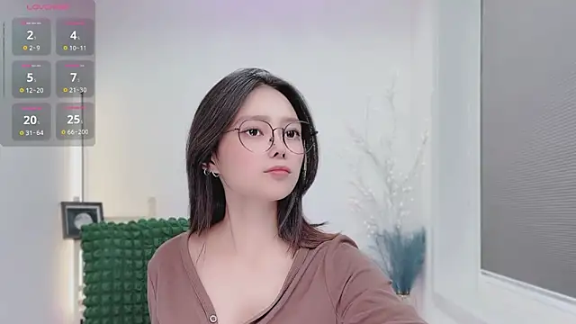 Snapshot of Natasha2025 chatting on 09/24/25, 01:14 Natasha2025 online show from 09/24/25, 01:14