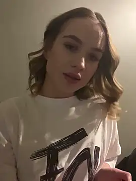 KiraMyers online show from 01/26/25, 07:42