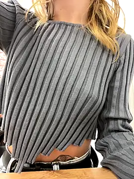 KiraMyers online show from 10/09/25, 04:43