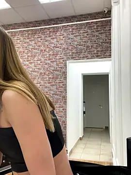 KiraMyers online show from 10/11/25, 04:33