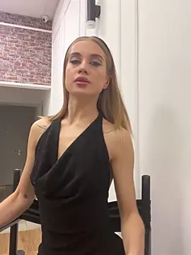 KiraMyers online show from 10/20/25, 05:08