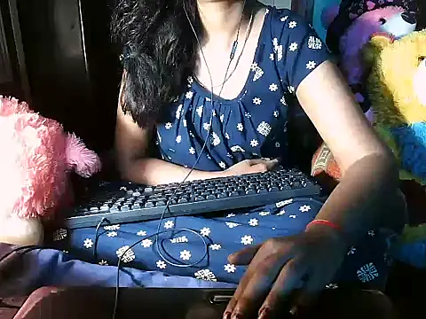 Half Girlfriend  online show from 10/18/25, 06:41