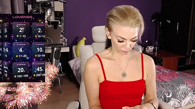 Snapshot of _britney_white_ chatting on 02/16/25, 04:53 britney white online show from 02/16/25, 04:53