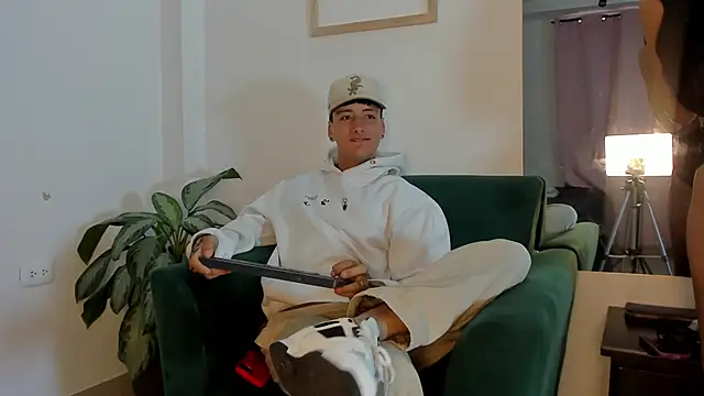 two milkyway online show from 11/20/25, 12:49