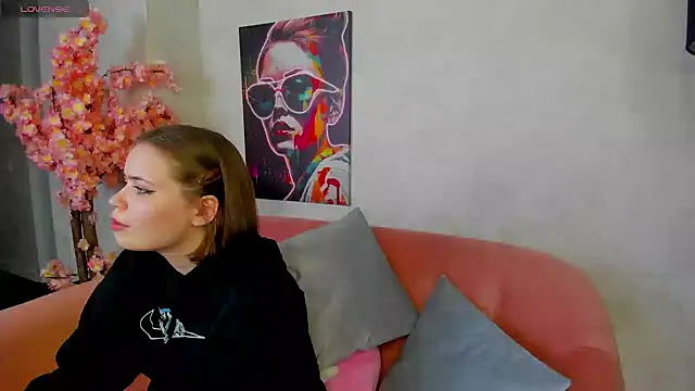 Snapshot of EricaElliott chatting on 02/02/25, 07:20 EricaElliott online show from 02/02/25, 07:20