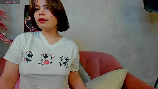 Snapshot of EricaElliott chatting on 02/04/25, 01:23 EricaElliott online show from 02/04/25, 01:23