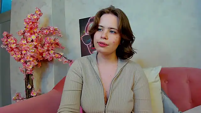 Snapshot of EricaElliott chatting on 02/04/25, 01:38 EricaElliott online show from 02/04/25, 01:38