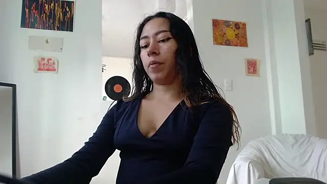 Snapshot of Maam_Ine chatting on 03/03/26, 08:04 Maam Ine online show from 03/03/26, 08:04