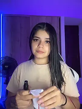 pretty angela1 online show from 06/17/26, 08:17