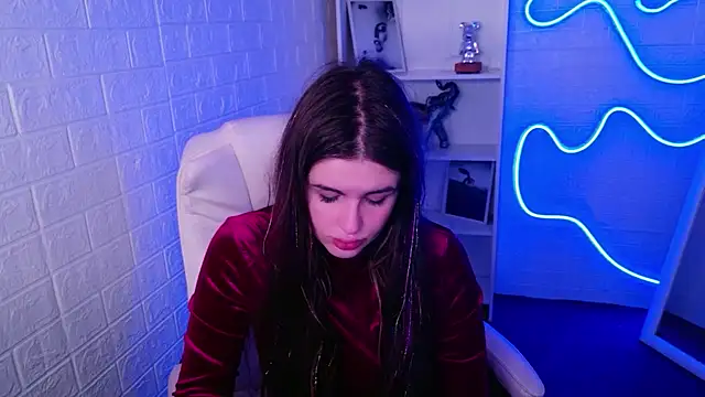 Snapshot of StellaFrost chatting on 10/15/25, 04:29 StellaFrost online show from 10/15/25, 04:29