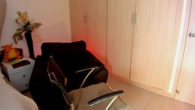 rachaeldeckard   online show from 10/26/25, 02:50