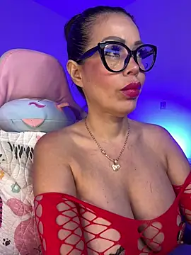 Snapshot of KarolRubi1 chatting on 09/13/25, 01:49 KarolRubi1 online show from 09/13/25, 01:49