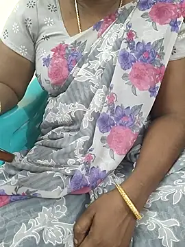 Snapshot of Tamil_roja69 chatting on 09/26/25, 12:53 Tamil roja69 online show from 09/26/25, 12:53