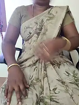 Snapshot of Tamil_roja69 chatting on 10/03/25, 02:08 Tamil roja69 online show from 10/03/25, 02:08