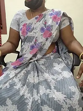 Snapshot of Tamil_roja69 chatting on 10/15/25, 03:12 Tamil roja69 online show from 10/15/25, 03:12