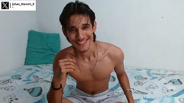 Snapshot of Johan_Mancini_R chatting on 07/13/26, 04:32 Johan Mancini R online show from 07/13/26, 04:32