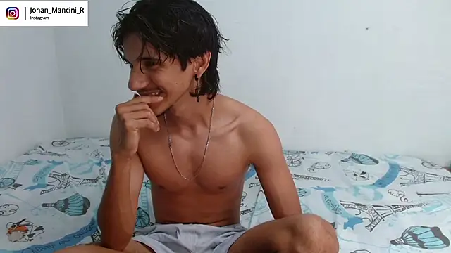 Snapshot of Johan_Mancini_R chatting on 07/24/26, 04:27 Johan Mancini R online show from 07/24/26, 04:27