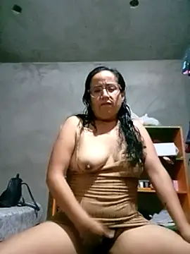 Snapshot of Mariakell chatting on 01/25/25, 10:39 Mariakell online show from 01/25/25, 10:39