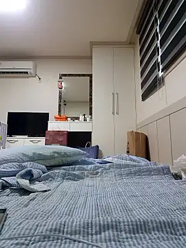 Snapshot of Lee0613 chatting on 10/16/25, 09:38 Lee0613 online show from 10/16/25, 09:38