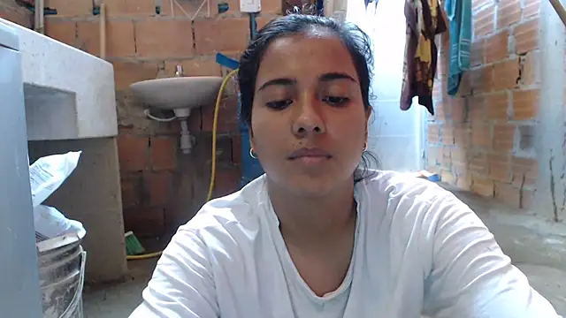 Snapshot of Coral0403 chatting on 03/01/25, 09:26 Coral0403 online show from 03/01/25, 09:26