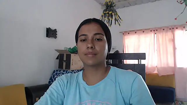 Snapshot of Coral0403 chatting on 03/12/25, 08:10 Coral0403 online show from 03/12/25, 08:10