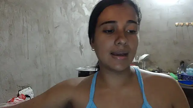 Snapshot of Coral0403 chatting on 03/13/25, 11:05 Coral0403 online show from 03/13/25, 11:05