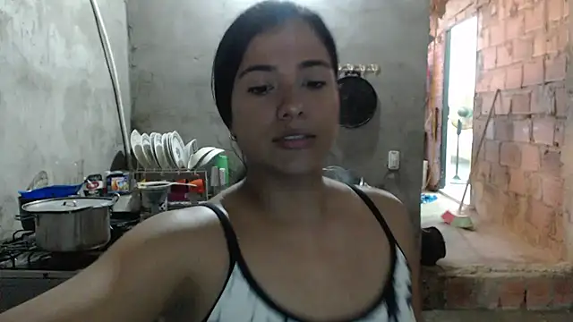 Snapshot of Coral0403 chatting on 03/22/25, 10:26 Coral0403 online show from 03/22/25, 10:26