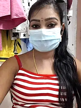 meena 27 online show from 02/18/25, 04:26