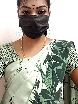 meena 27 online show from 09/16/25, 05:52