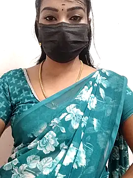 meena 27 online show from 09/30/25, 06:18